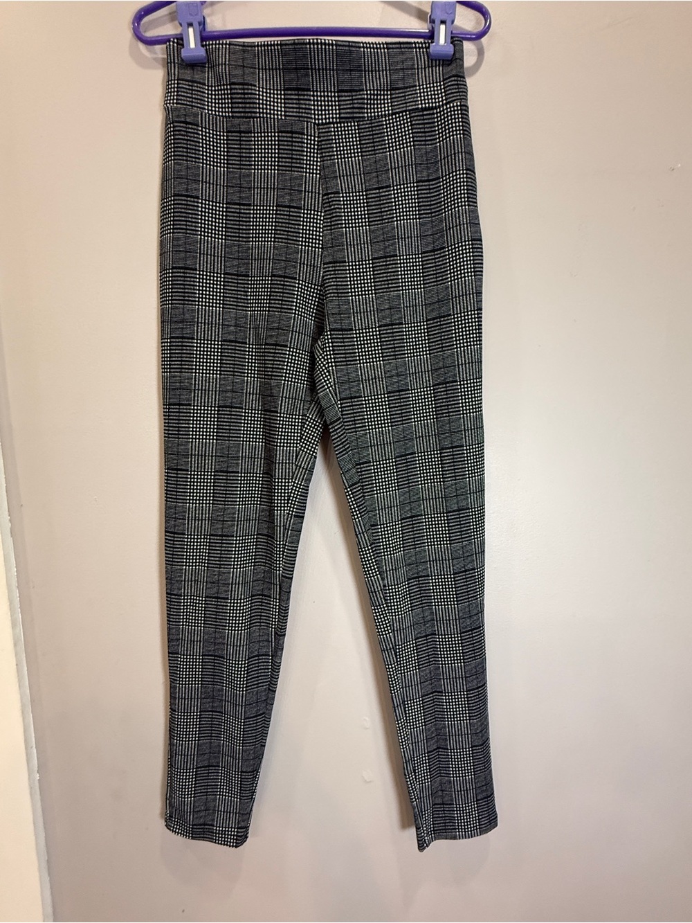 SHEIN Black and White Plaid Cropped Dress Pants
